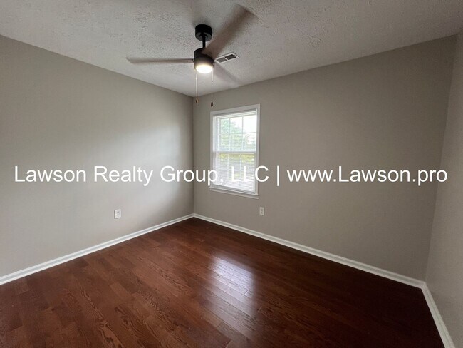 Building Photo - Five Bedroom, Updated Split Level in South...