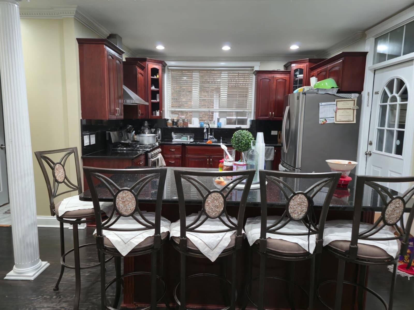 Building Photo - 5822 N Spaulding Ave