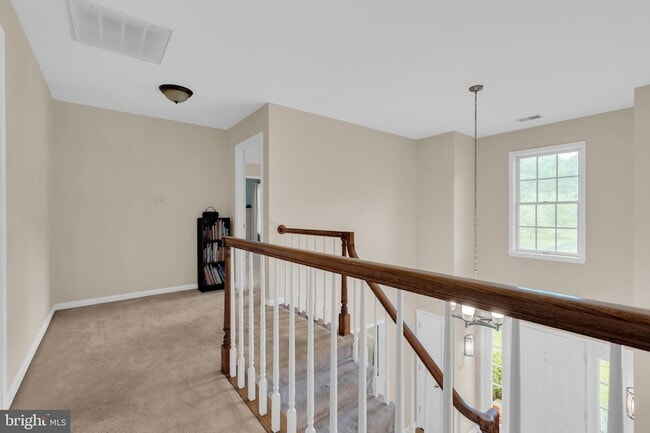 Building Photo - 7707 Lake Glen Dr