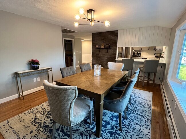 Building Photo - 49 Ramsay St