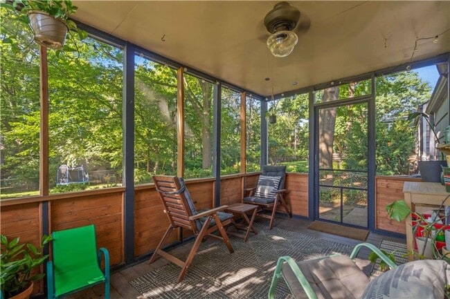 Building Photo - Charming Prairie Village Ranch + Designer ...