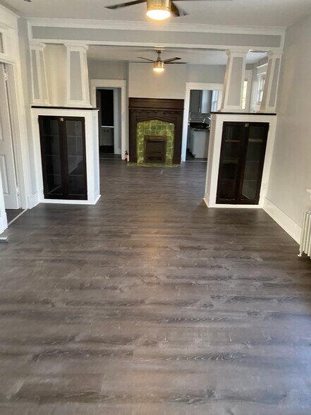 Building Photo - 1500 Dormont Ave