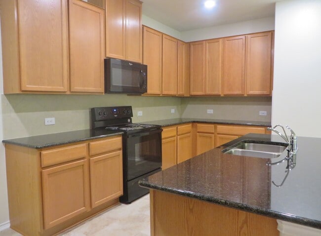 Building Photo - 1042 Bowline Dr