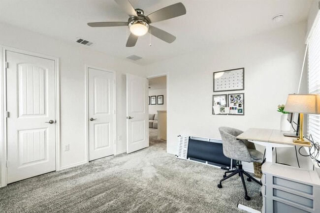 Building Photo - 6504 Albany Sleigh Dr