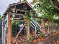 Building Photo - A great connection make all the difference!