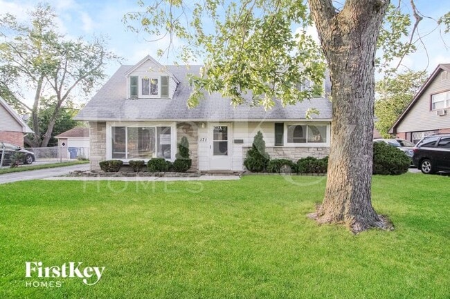 Building Photo - 171 Craig Dr W