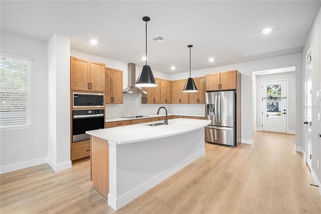 Building Photo - 406 N Westland Ave