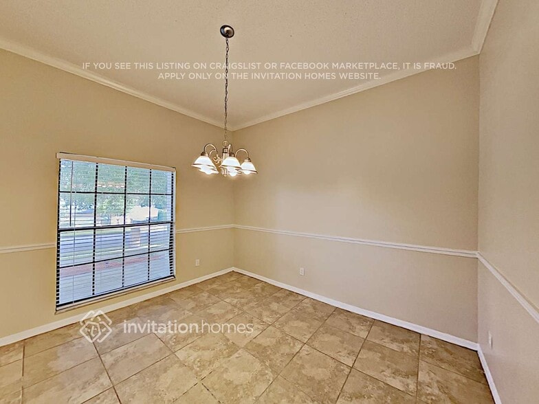 Building Photo - 216 Thistlewood Cir