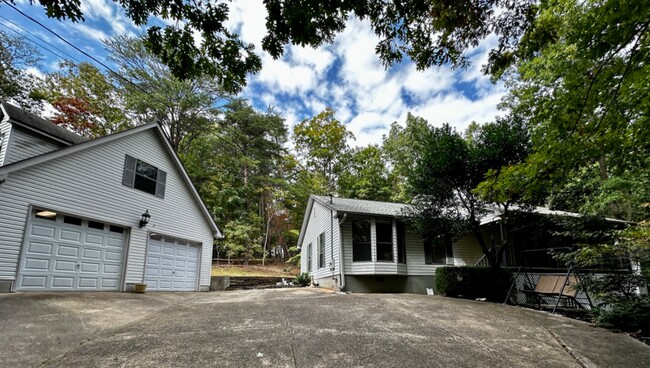 Building Photo - 2138 Crippled Oak Trail