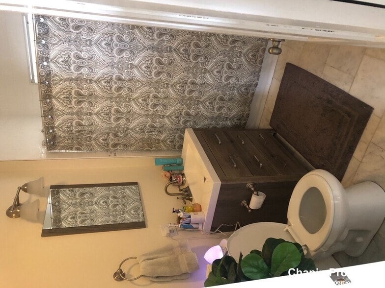 Building Photo - 66 Chestnut St