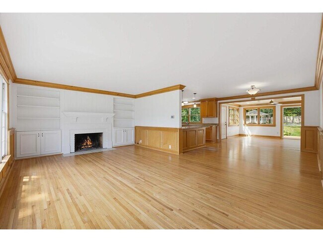 Building Photo - 2615 Shadywood Rd