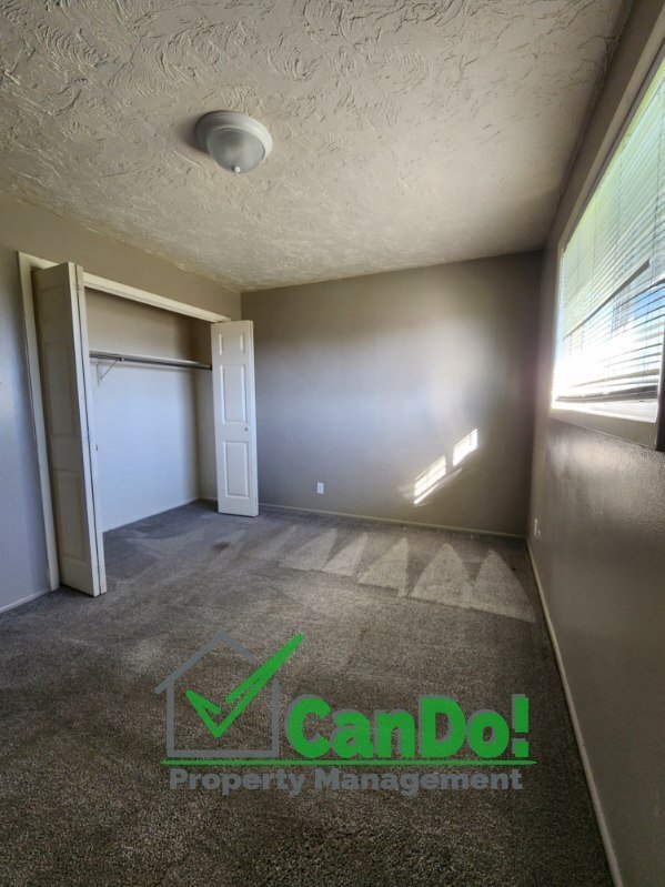 Building Photo - Now June 1st! Remodeled 2 bedroom, 1 bathr...