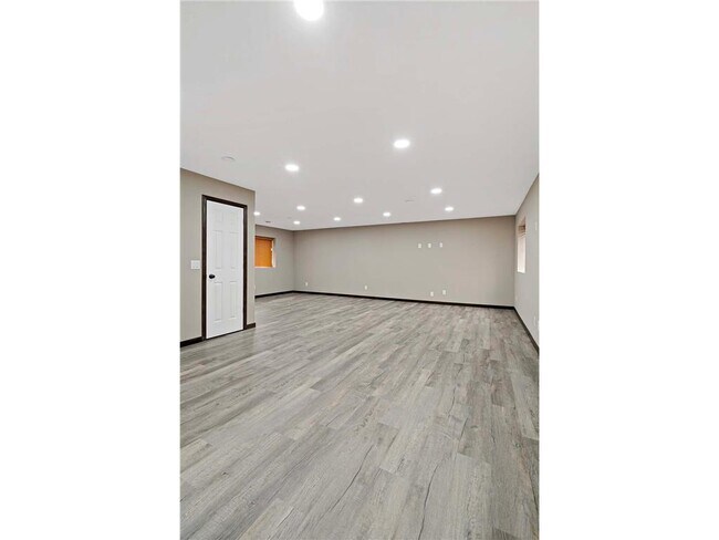 Building Photo - 7713 Lambert Cir NE