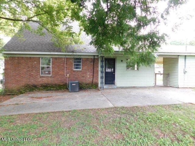 Building Photo - 1445 Whitworth Cove