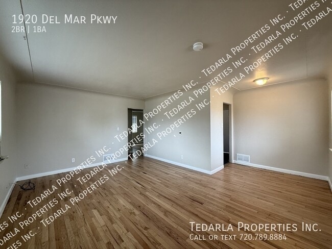 Building Photo - 1920 Del Mar Pkwy