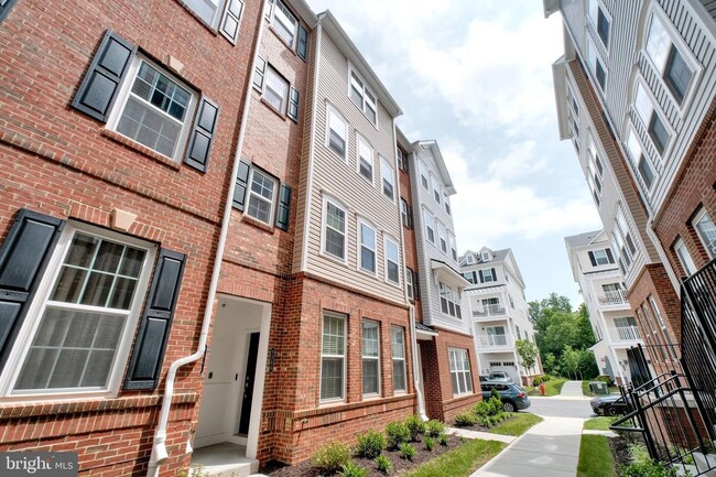 Primary Photo - Townhouse in Owings Mills