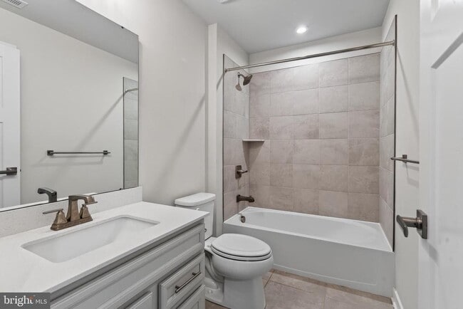 Building Photo - 1047 Watson Ct