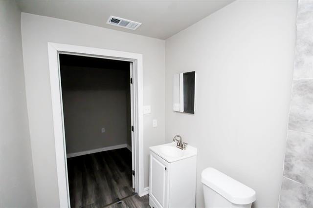 Building Photo - 2618 Wilkinson Ave