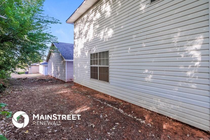 Building Photo - 304 Belmont Dr