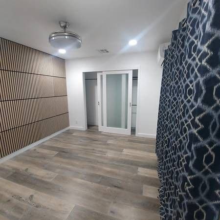 Building Photo - 445 E Francis St