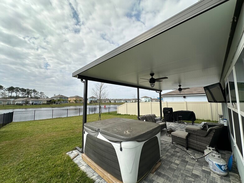 Building Photo - 150 Logrono Ct