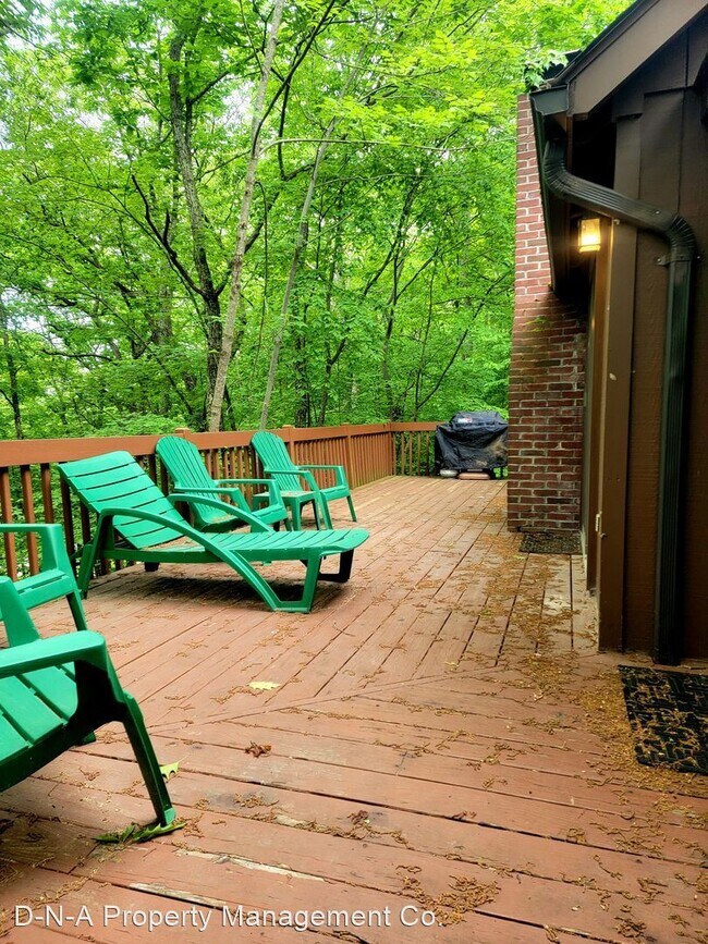 3 br, 2 bath House 5967 Decker Road 5967 Decker Rd Bushkill PA 18324 Apartment Finder