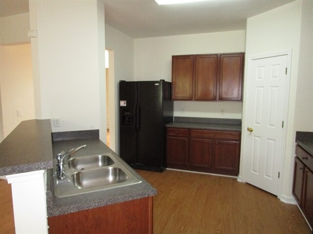 Building Photo - 6486 Stonelake Pl SW