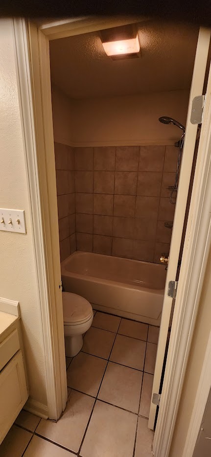 Building Photo - 7862 Venice Blvd