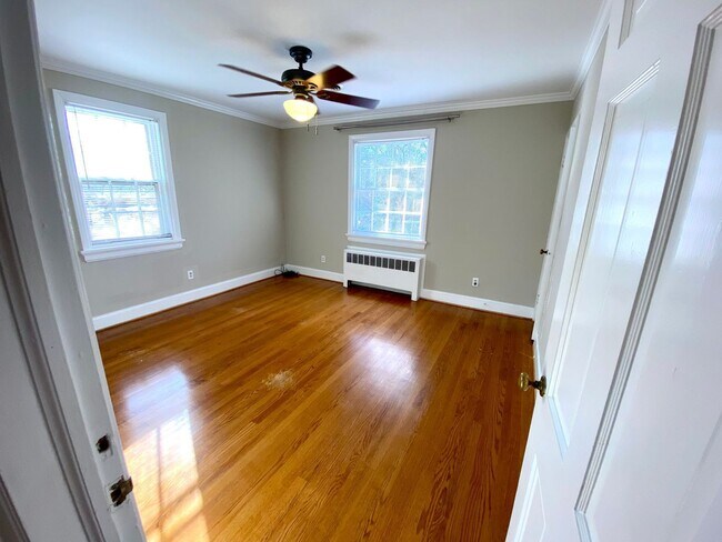 Building Photo - 3910 Cary Street Rd