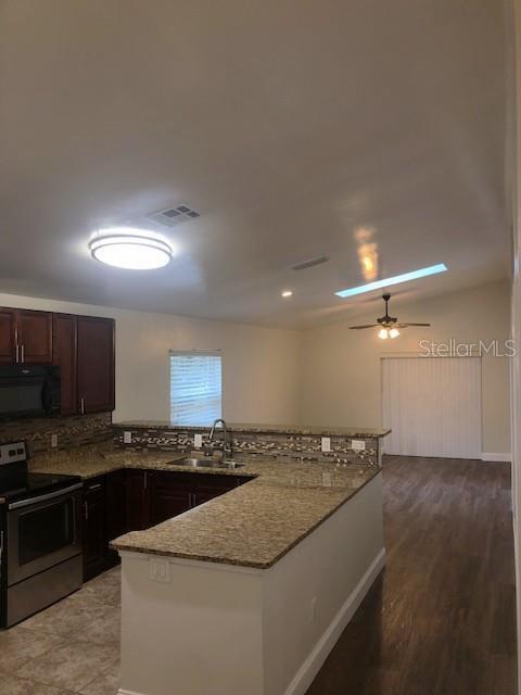 Building Photo - 132 Sundance Ct