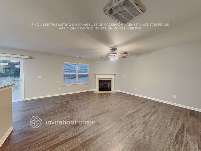 Building Photo - 1215 Pinehaven Ct