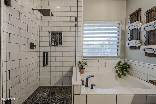 Building Photo - 11125 E Sutter Ave