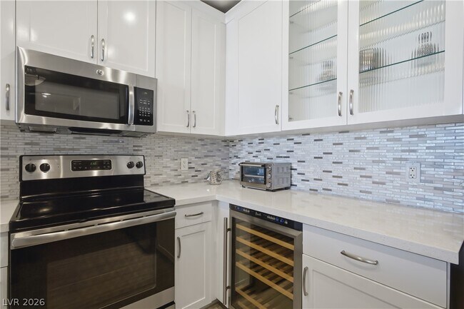 Building Photo - 8255 S Las Vegas Blvd