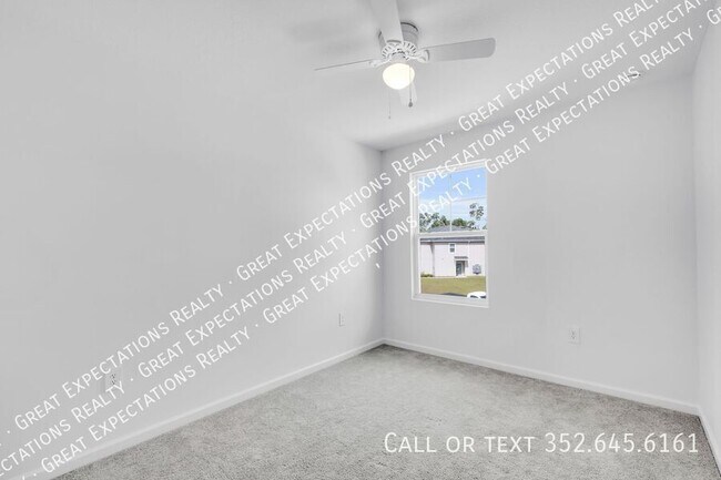 Building Photo - 4919 SW 81st Lp