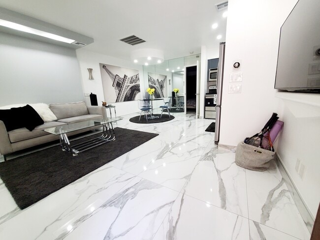 Building Photo - 464 S Calle Encilia