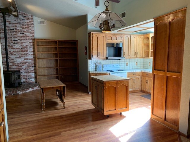 Building Photo - 1001 Brandywine Dr