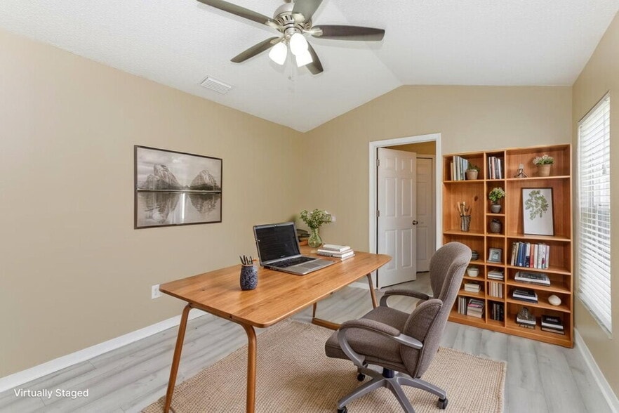 Building Photo - 6719 Summer Cove Dr