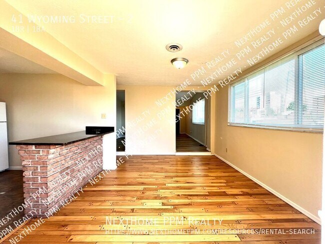 Building Photo - 41 Wyoming St