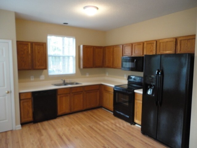 Building Photo - 5408 Botany Bay Dr