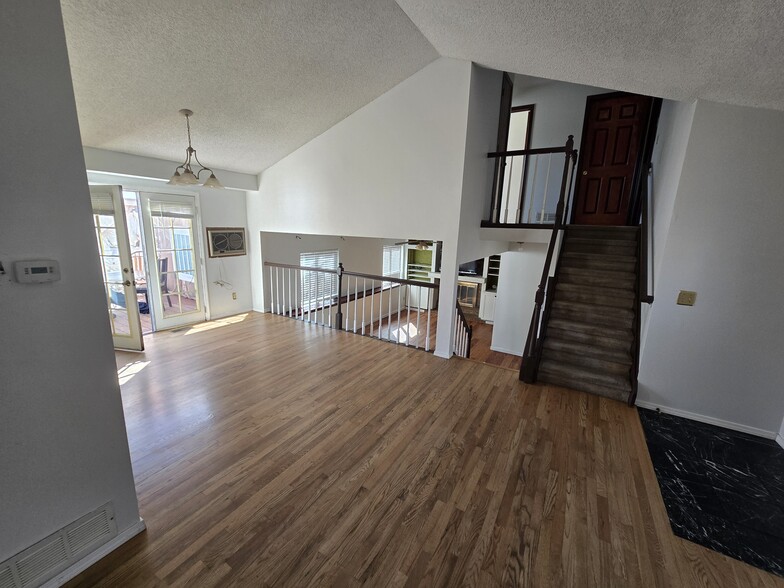 Building Photo - 19420 E Colorado Dr