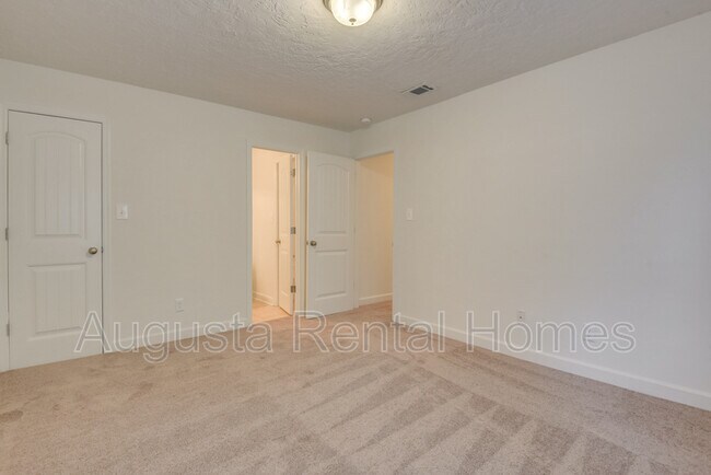 Building Photo - 4014 Wheeler Woods Rd