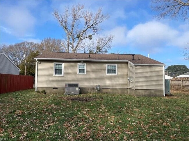 Building Photo - 1010 77th St