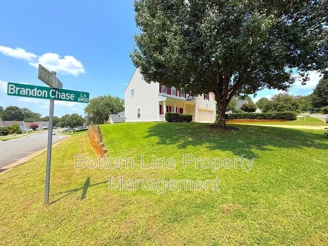 Building Photo - 6926 Brandon Chase Ln