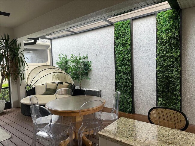 Building Photo - 15542 Gwinnett Dr