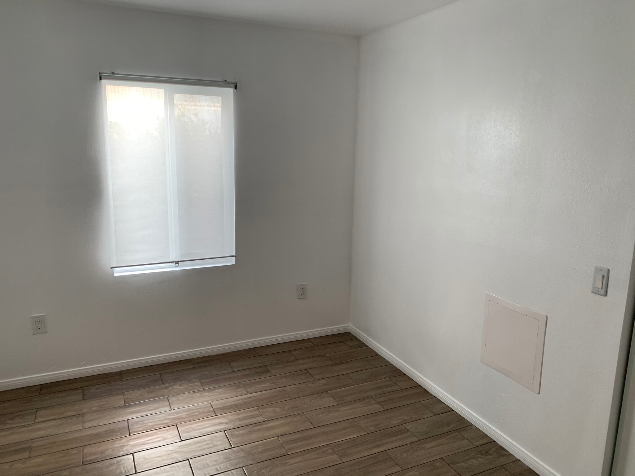 2nd Bedroom - 526 Brooks Ave