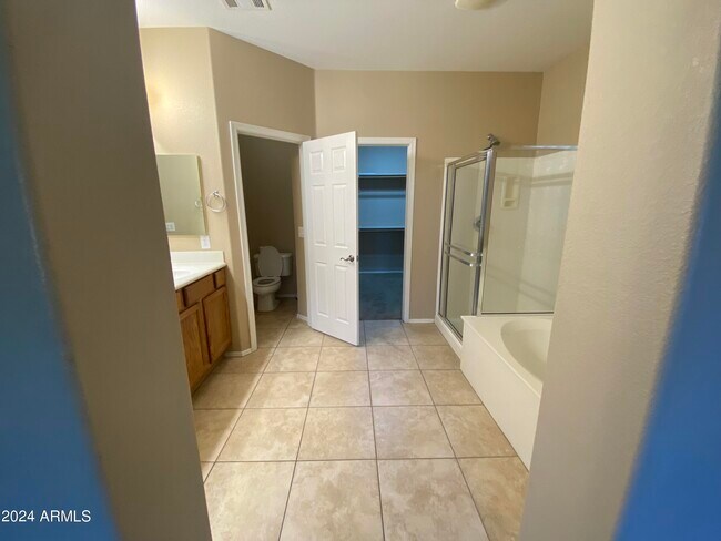 Building Photo - 13510 W Avalon Dr