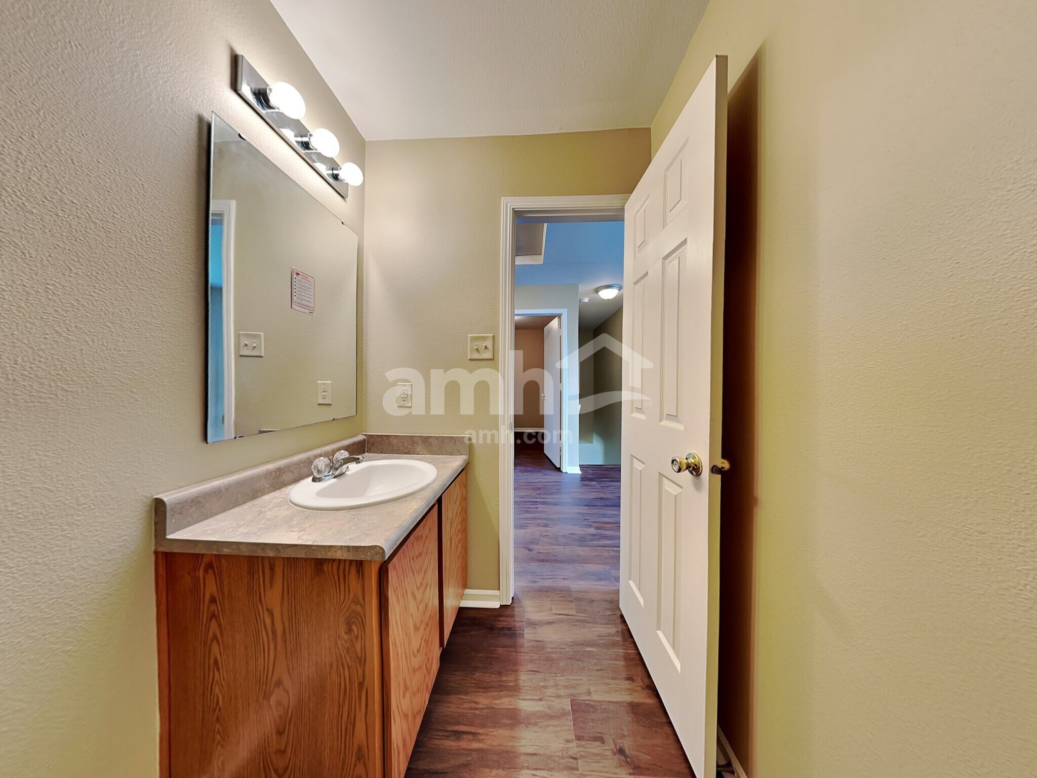 Building Photo - 2361 Blackthorn Dr