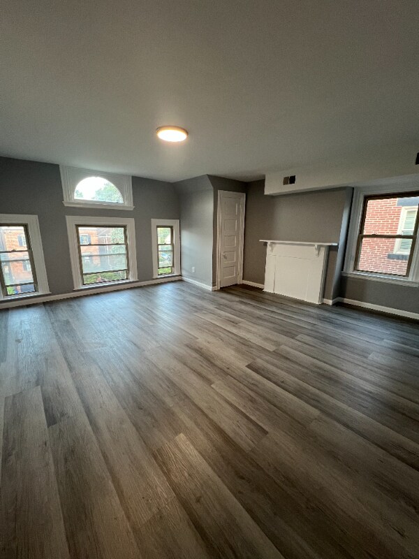 Building Photo - 714 Maryland Ave