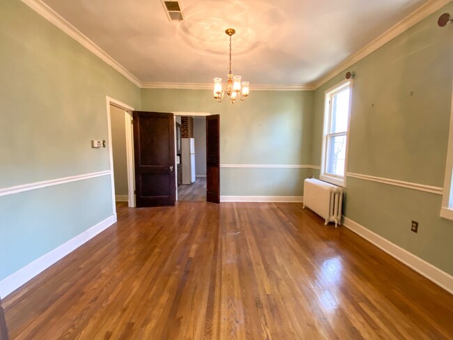 Building Photo - 3 bed, 1.5 bath unit in Midtown Memphis