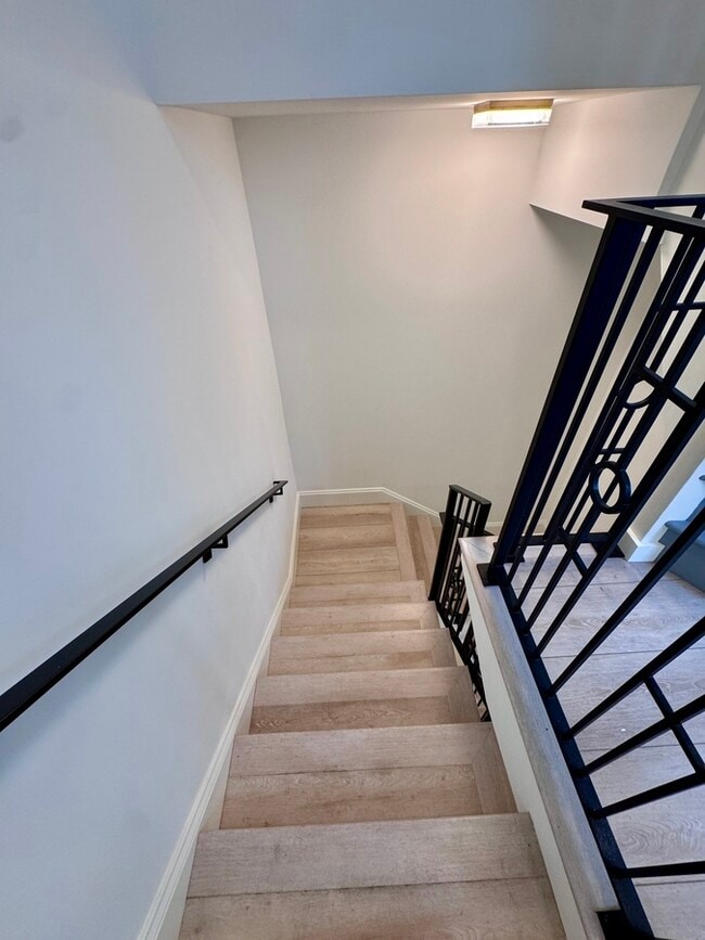 Building Photo - 1249 Kearny St